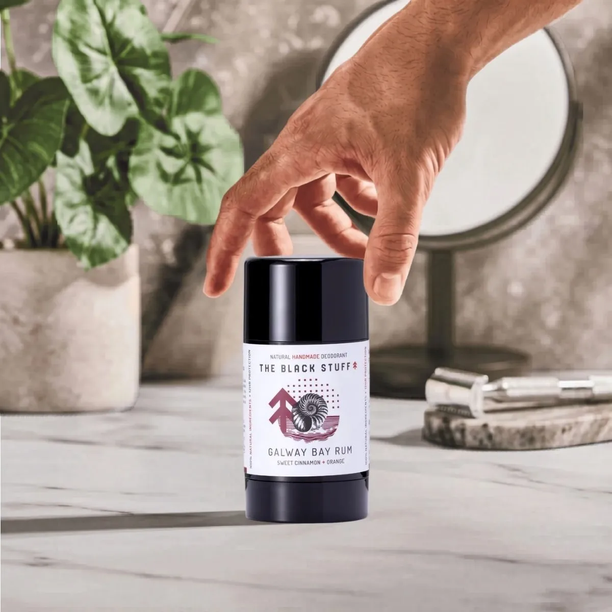 The Black Stuff Galway Bay Rum deodorant 9 olier kanel