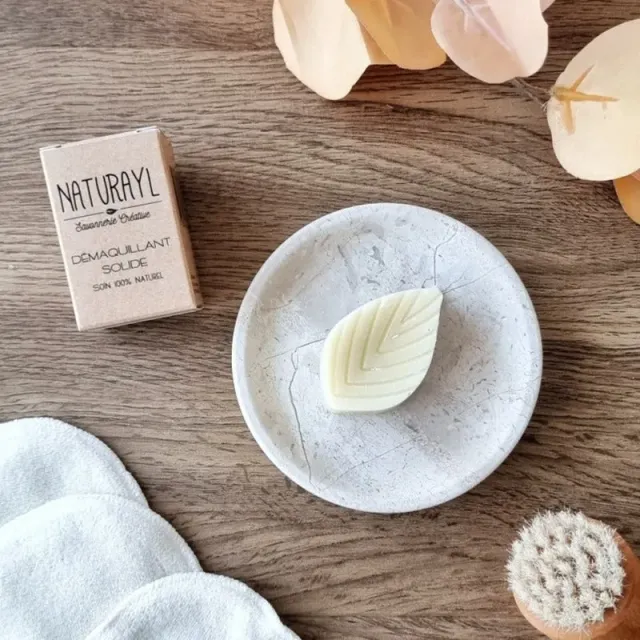 Naturayl fast makeupfjerner uden parfume sart hud
