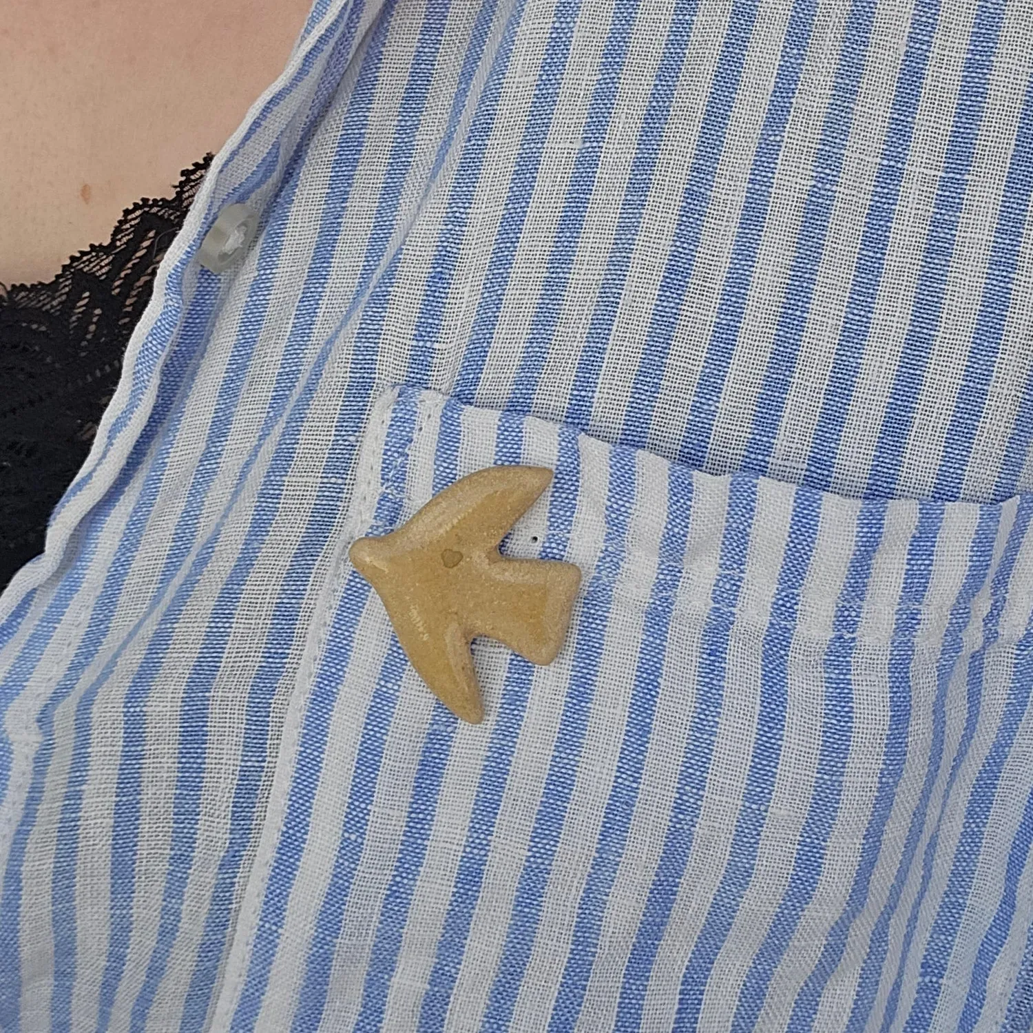 Naturayl Coeur Ailé pins grå bilpynt keramik
