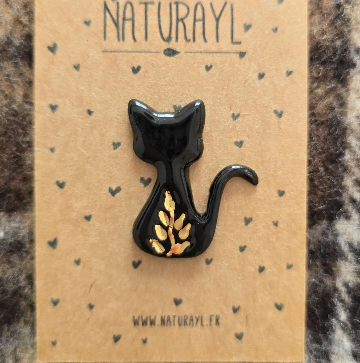 Naturayl Chat Feuilles dOr pin sort kat blank