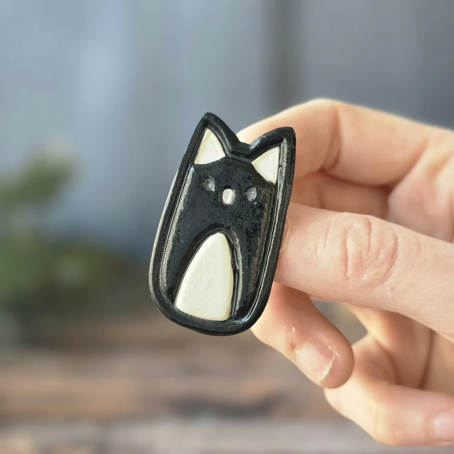 Naturayl Le Gang des Moustaches broche Nyx keramik