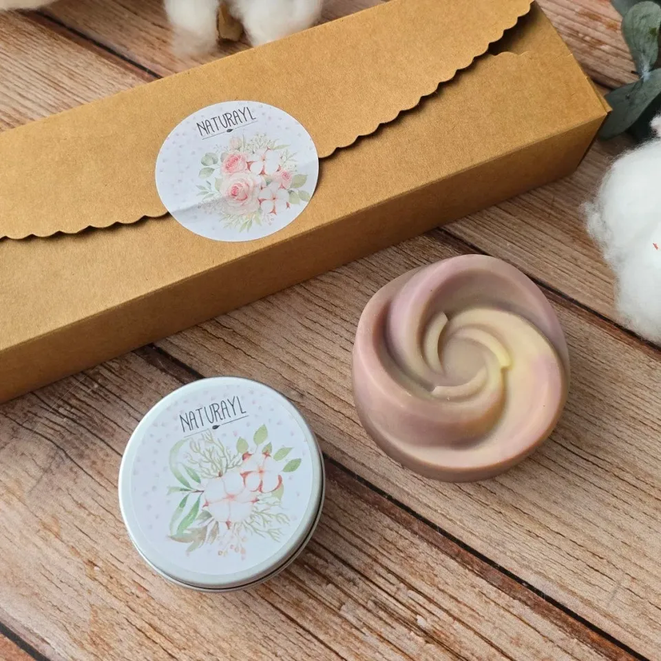 Naturayl Douceur Fleurie gavesæt rosesæbe og duftlys