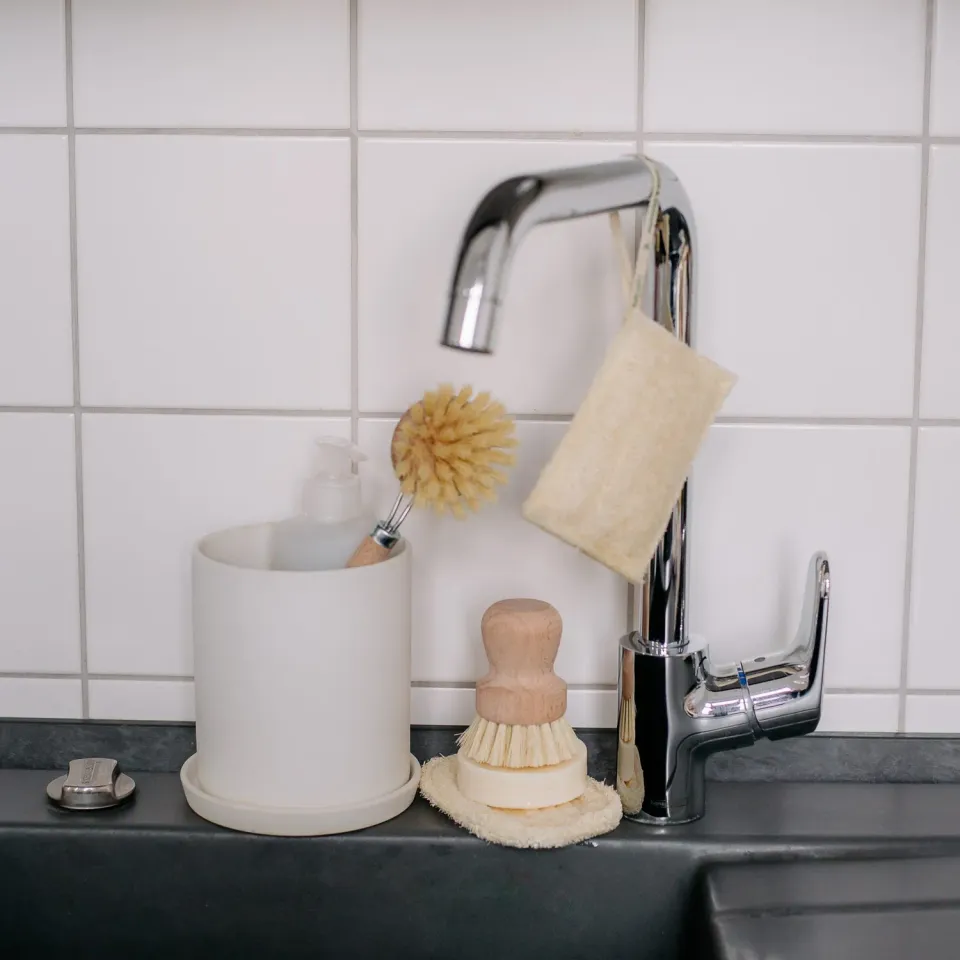 Naturayl grydebørste skånsom træbørste
