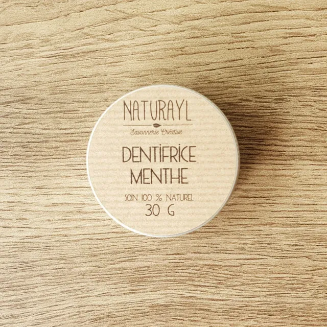 Naturayl Mini Mynte fast tandpasta mild smag rejsestørrelse
