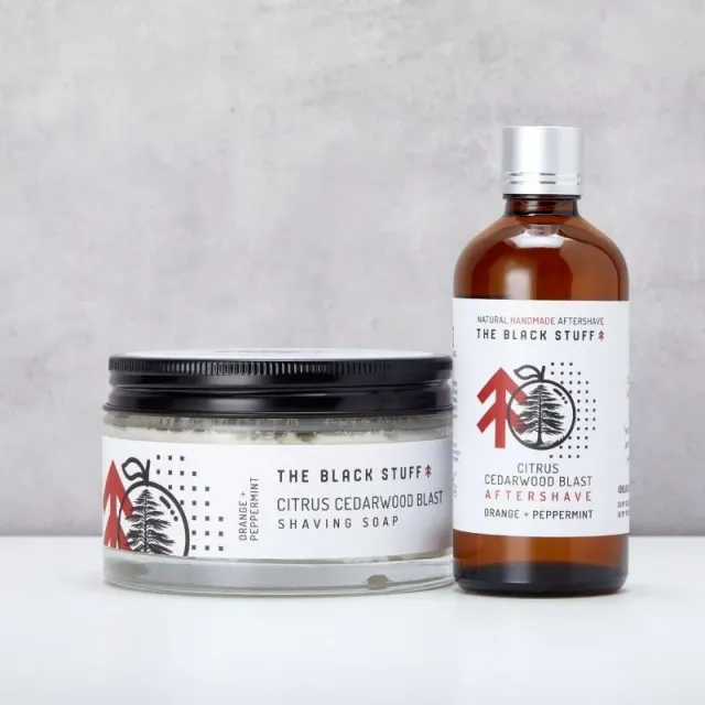 The Black Stuff Citrus Cedarwood Blast barbersæt sæbe + splash