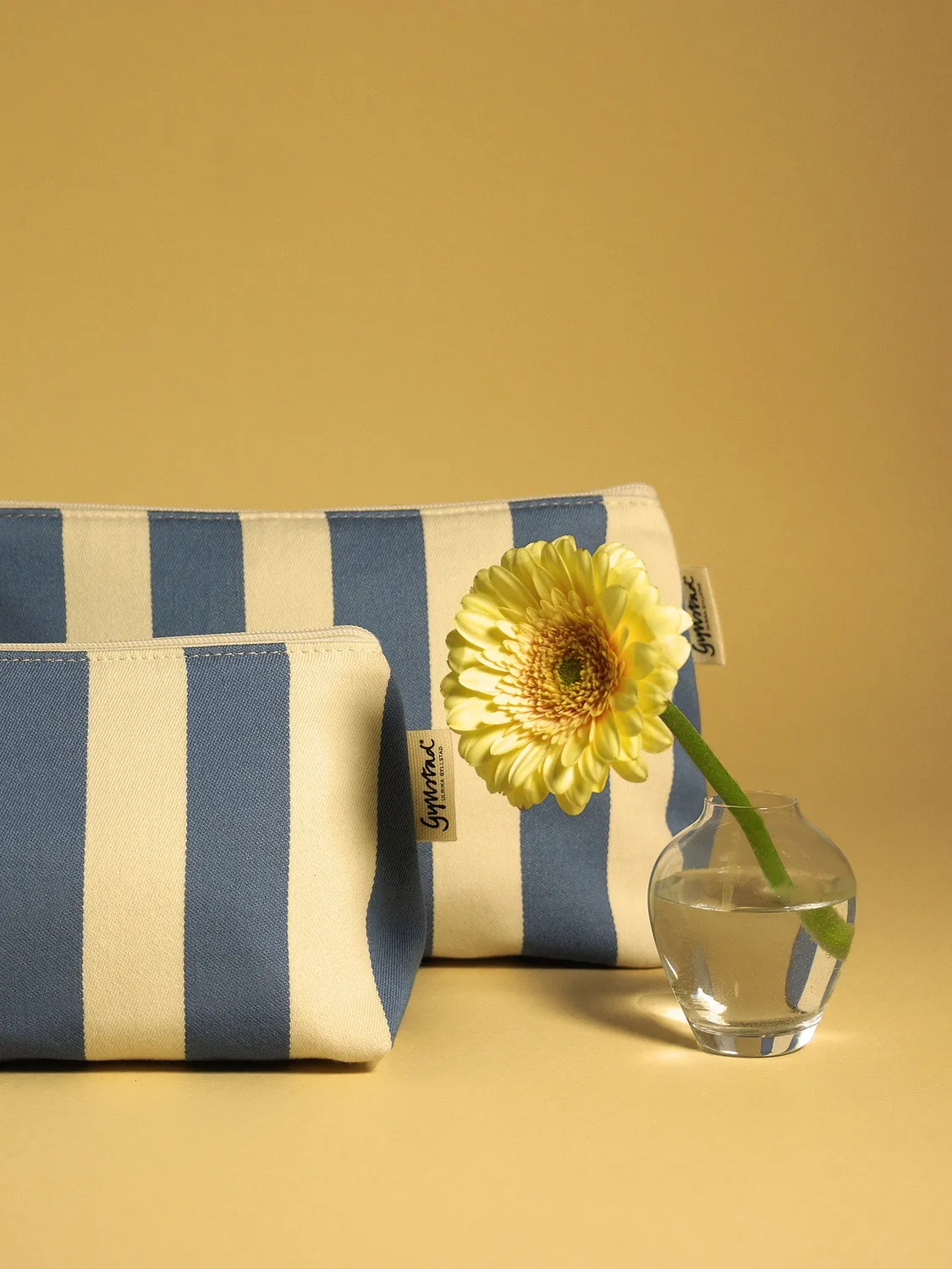 Ærø Soap Nora Stripe toilettaske M stribet
