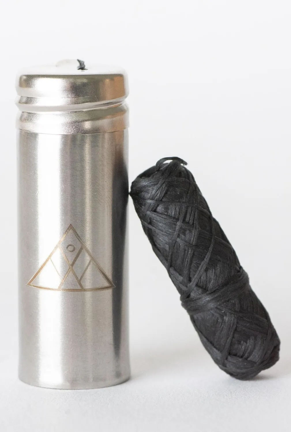 No Tox Life Charcoal Floss tandtråd stålholder 1 stk