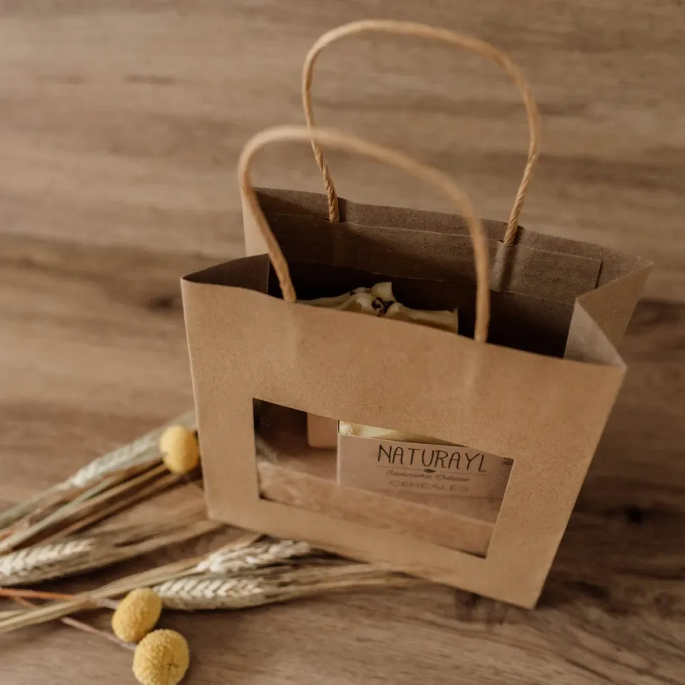 Naturayl kraftpose vindue gavepose lille sæbe