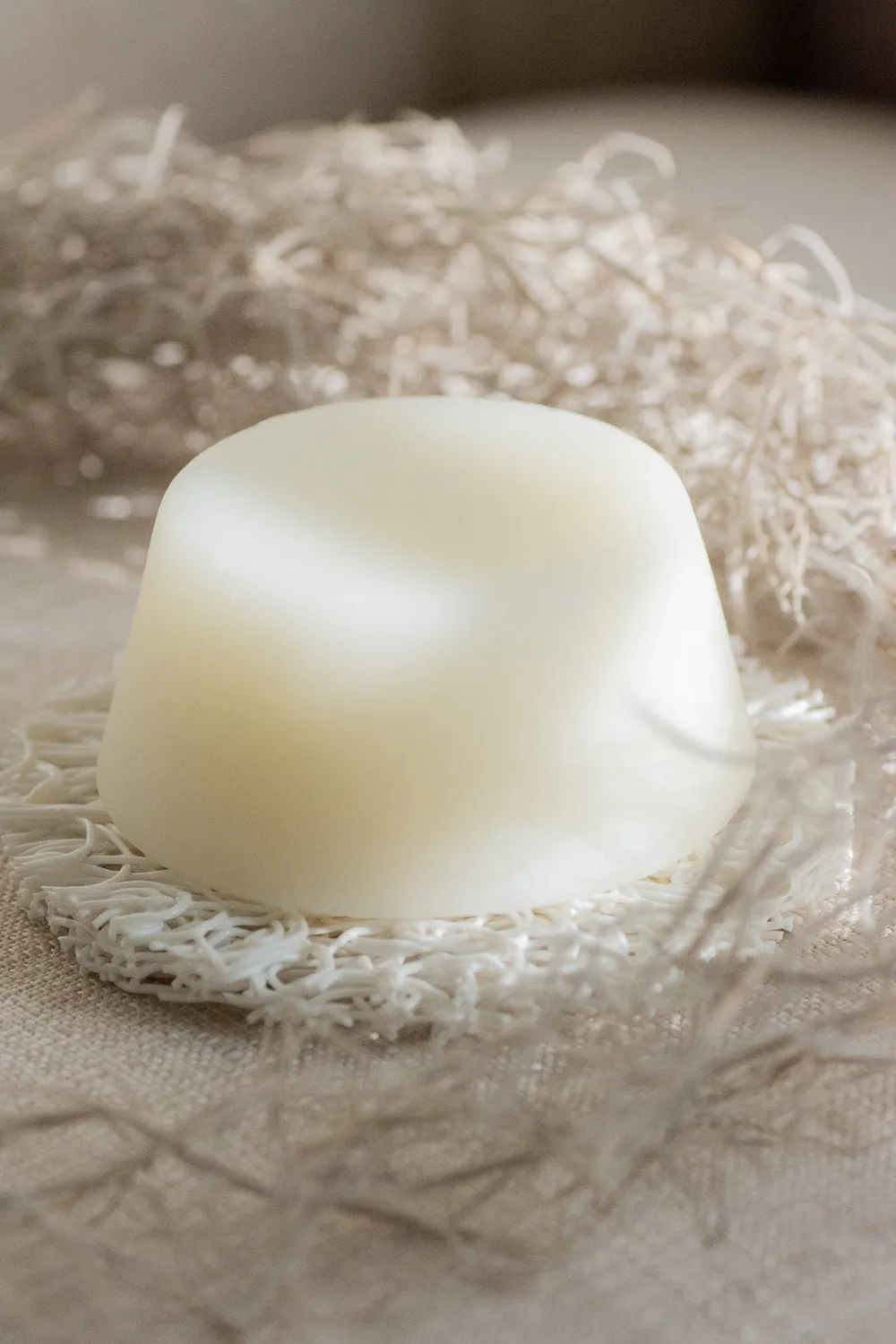 No Tox Life SOLIDSILK Delicate Volume shampoo bar 85 g stor sulfatfri